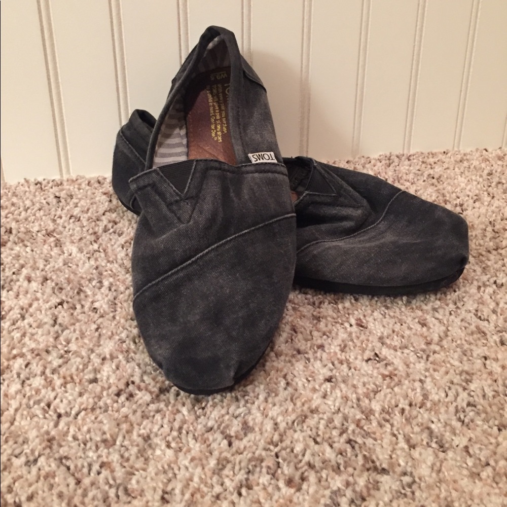 Tom's size 9.5